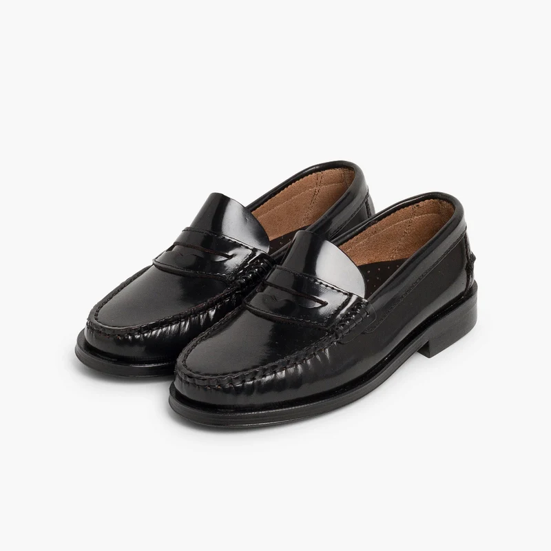 Moccassins black