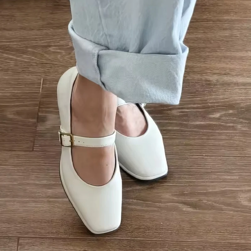 Mary Jane schoenen met vierkante neus, platte schoenen van rundleer voor dames.