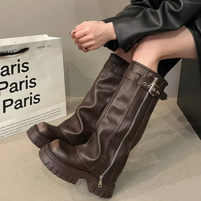 Elegante zwarte platform lange pijp laarzen bruine bikerlaarzen