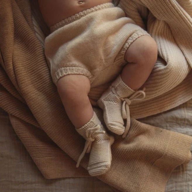 Booties off white