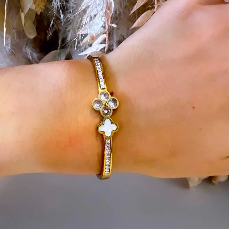 DIAMOND FLOWER BRACELET MM-0262 - GOLD