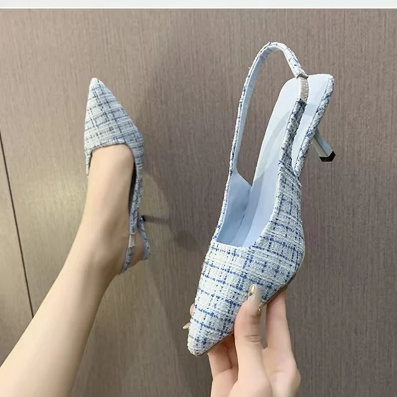 Modieuze, veelzijdige, beknopte, moderne sandalen met hak voor dames