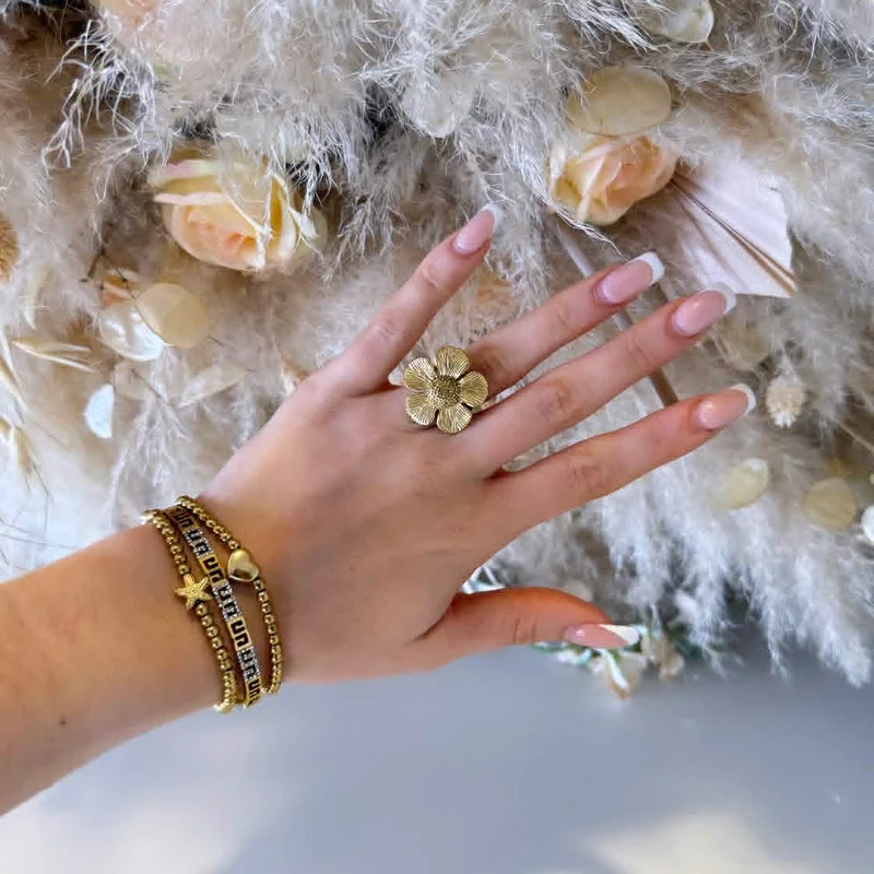 BIG FLOWER RING D1043 - GOLD