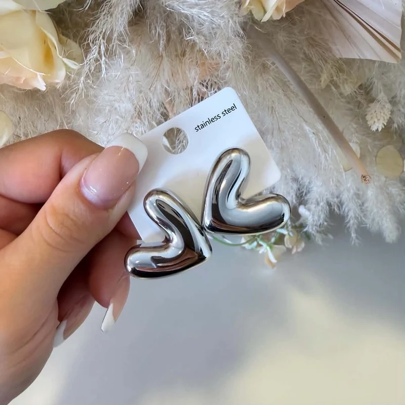 WINNIE HEART EARRING S050 - SILVER
