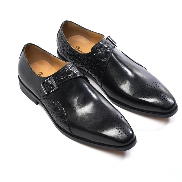 Vleugeltip-kledingschoenen