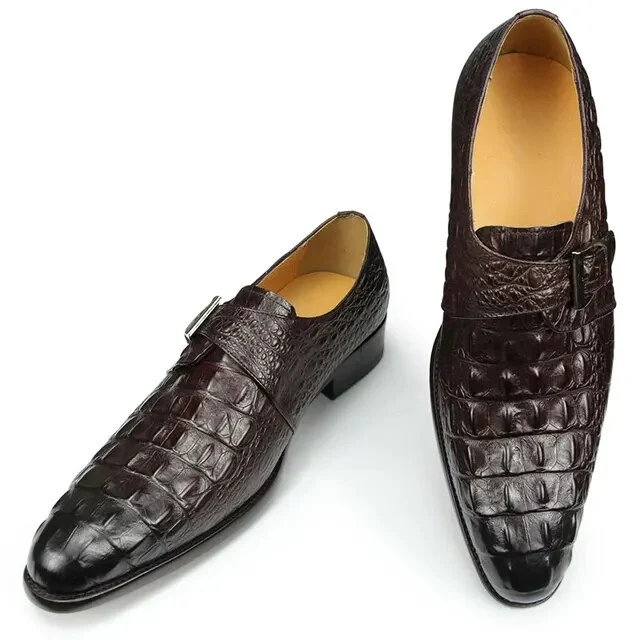 Klassieke schoenen van echt leer met krokodillenpatroon