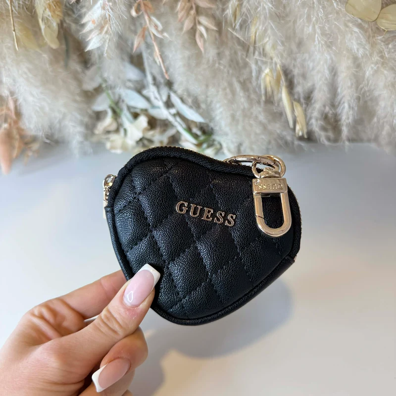 *SALE* GUESS HEART POUCH KEYCHAIN A7460108