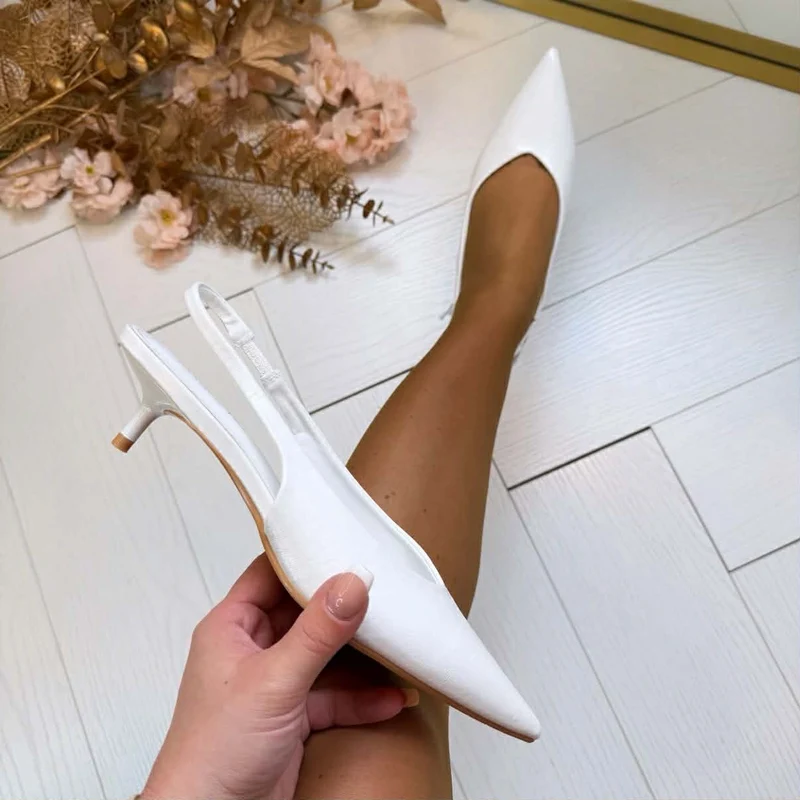 *SALE* SMALL PRETTY HEEL 9795 -WHITE
