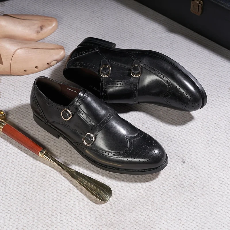 Klassieke leren brogueschoenen voor heren met dubbele gesp en monniksband