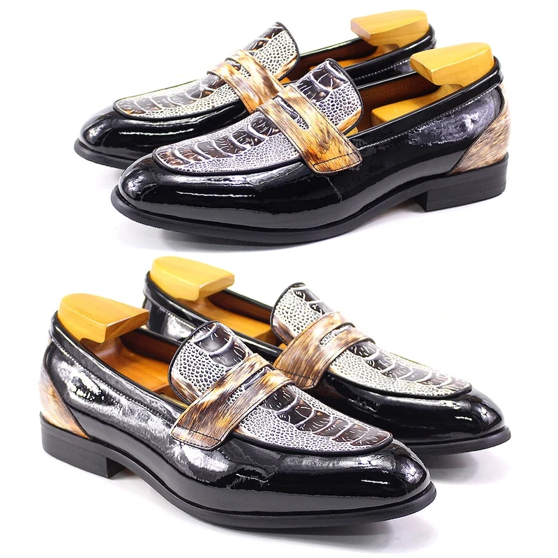Instaploafers van lakleer met krokodillenpatroon