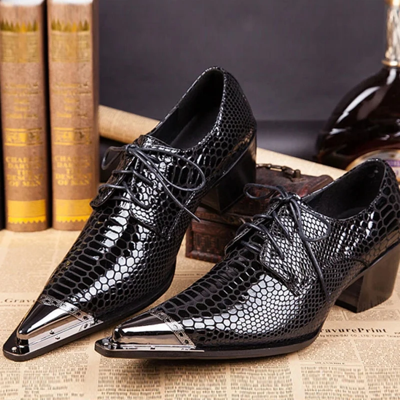 Hoge hakken zwarte Serpentine koeienhuid formele schoenen