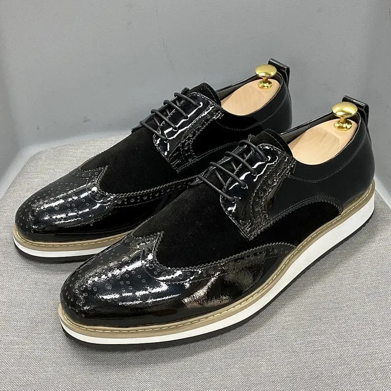Herenschoenen van volledig zwart leer met vleugelneus – comfortabel en duurzaam