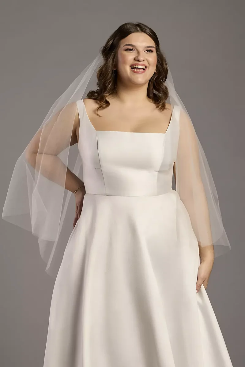 Raw Edge Angel Cut Mid-Length Veil